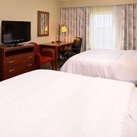 Hampton Inn By Hilton Litchfield Екстериор снимка