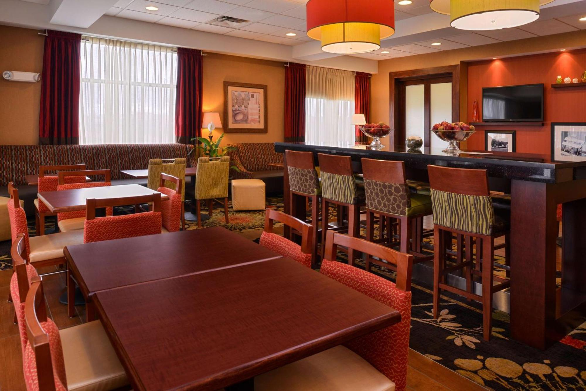 Hampton Inn By Hilton Litchfield Екстериор снимка
