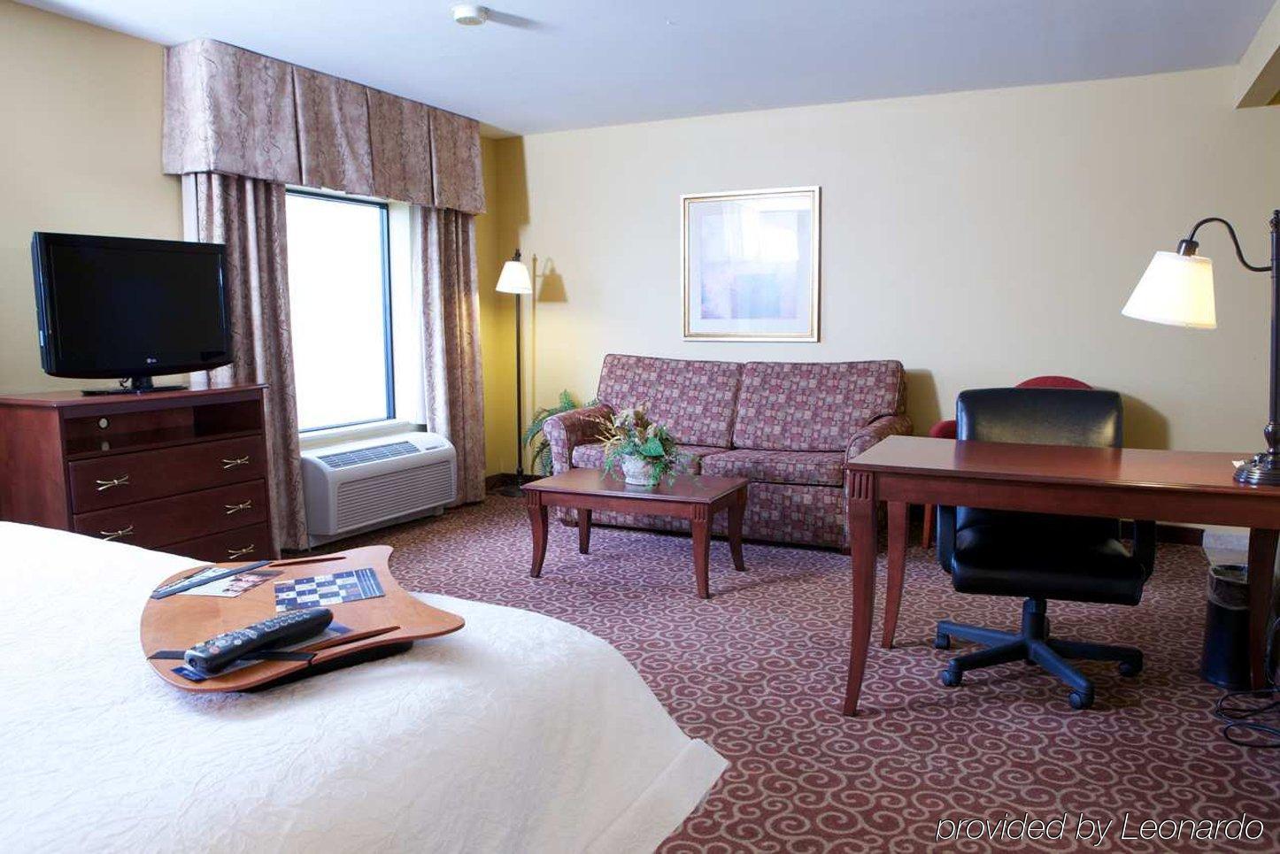 Hampton Inn By Hilton Litchfield Екстериор снимка